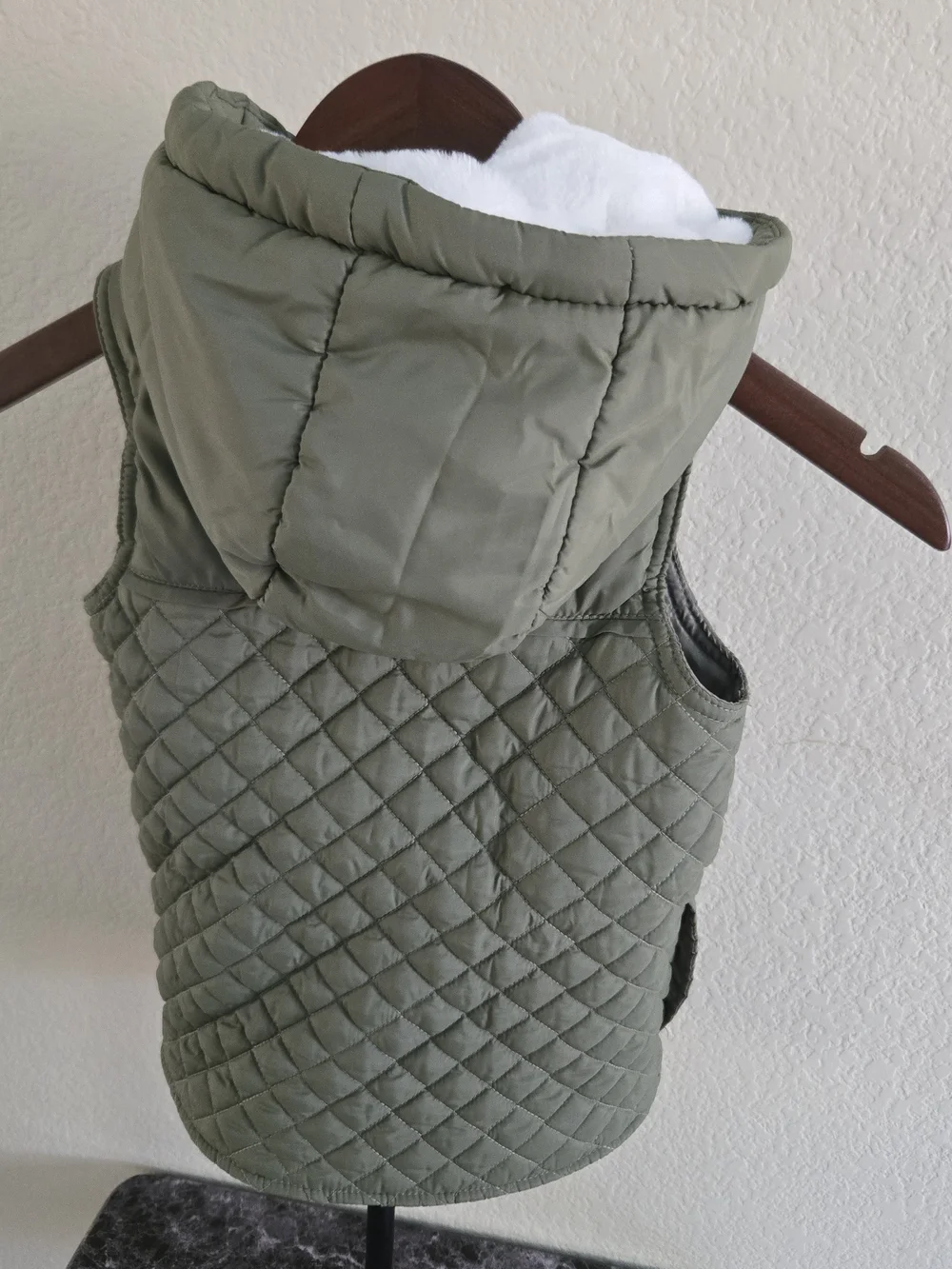Quilted Hooded Max Studio Kids Vest in Olive Green 7/8
